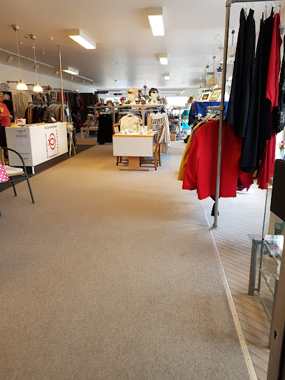 Folkekirkens Nødhjælp Genbrug - Store Heddinge 1 AF1QipM32RYHQpIjUzCyzKCalq8Ym7Oji2Rt7dl85dJQw408 h544 k no