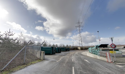 AF1QipMG gGdO THIB7sBQbguIzMTpSn lJDcVRaR1 w408 h240 k no pi 10 ya260 ro0 fo100