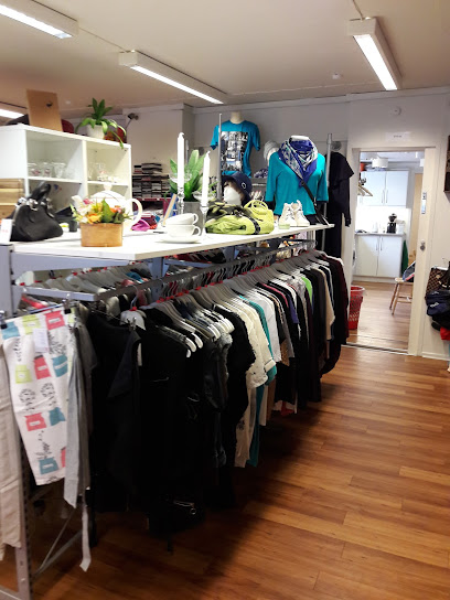 Folkekirkens Nødhjælp Genbrug - Assens 1 AF1QipMIPWAU3tUuYirUZCwWu hdjI6ug5 yETJ6i1zw408 h544 k no