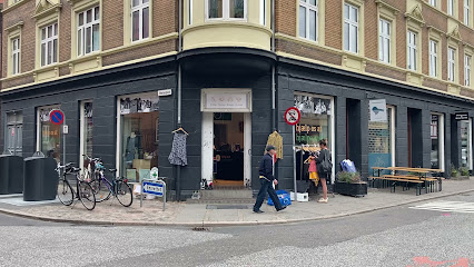 Dansk Folkehjælp - Aarhus 1 AF1QipN 4yVbChPw1laM8LbZU32ATtx8dl5ElskvJSww426 h240 k no