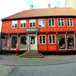 AF1QipNzwWOODx9e1UPA2M9id4G4A2mOMmiJ1an8aFANw408 h306 k no