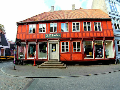 Mö & Flös - Aarhus 1 AF1QipNzwWOODx9e1UPA2M9id4G4A2mOMmiJ1an8aFANw408 h306 k no