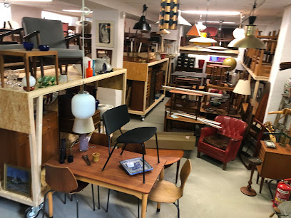 Antik, Form & Design - Virum 1 AF1QipO9Rby3AdwB RTKVMMmNqtU7ntXFsc4tp8h9wqRw408 h306 k no