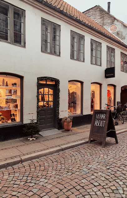 Komma - Aarhus 1 AF1QipOEf6pFEO dOtzVCjtoeJoDfFeGhZzQm JMG67vw408 h633 k no