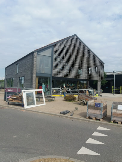 AF1QipOG3XM7YFUtSo 3VP eLlLM1y9nPGAH0lH8 NxRw408 h544 k no