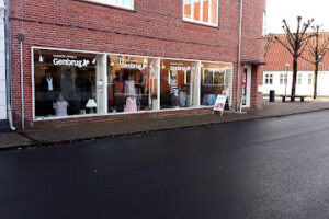 Mission Afrika Genbrug – Desuden åbent 1. lørdag i måneden 10-12.30 – Løgumkloster