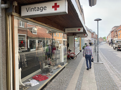 Røde Kors Butik (tøj) - Præstø 1 AF1QipOr 0bPVSS bETDDRUzQqh2FDMQyj1H9xoS4nkxw408 h306 k no