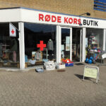 Røde Kors Butik - Borup 10 AF1QipP6Cw4uYLdJu6w5B3ENHrYIX eqGgqysoYEL5YFw408 h306 k no