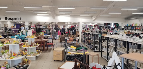 AF1QipPDcexUib4GR7q2e1Sma1SXLBvQkfwLbVLDBSiww493 h240 k no