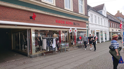 Røde Kors Butik - Stege 1 AF1QipPE3 VpMkdpE 6ywBZ7w60HyMzvQm kuc0NZpYw426 h240 k no
